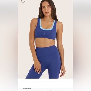 set active resort collection set for sale!! Size M top and bottom in blue color!